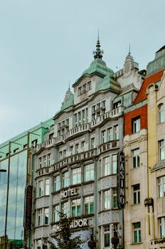 pexels-finance-2021273