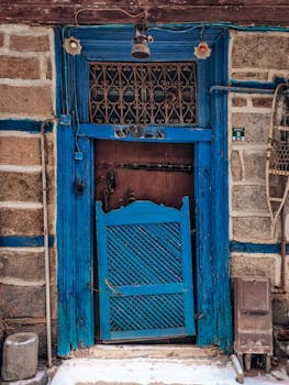 pexels-security-2021316